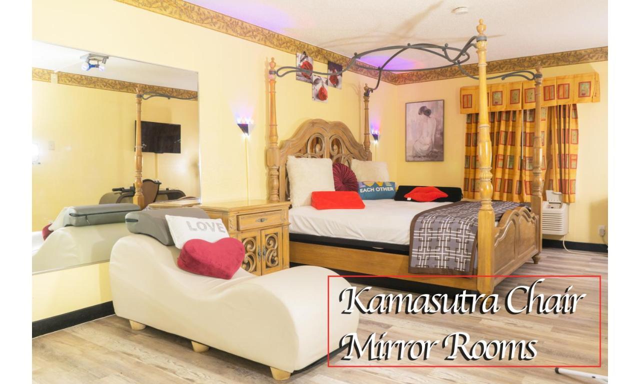 Luxe Romantic Suites Dolton Eksteriør billede