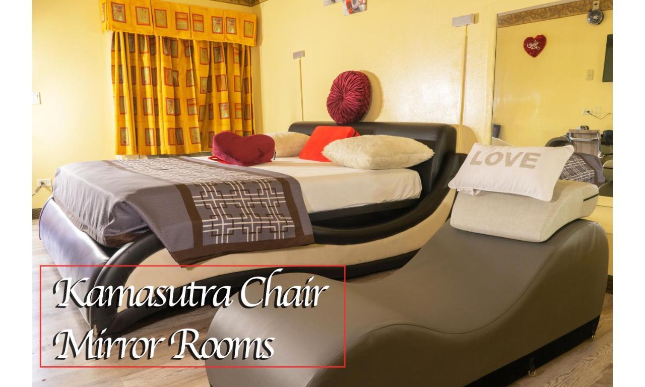 Luxe Romantic Suites Dolton Eksteriør billede